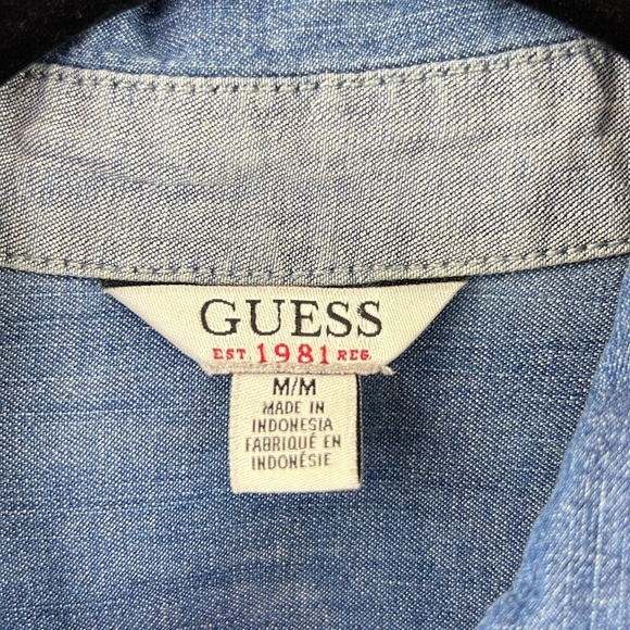 Guess two-tone Denim Chambray Pearl Snap  Blouse - Picture 3 of 12